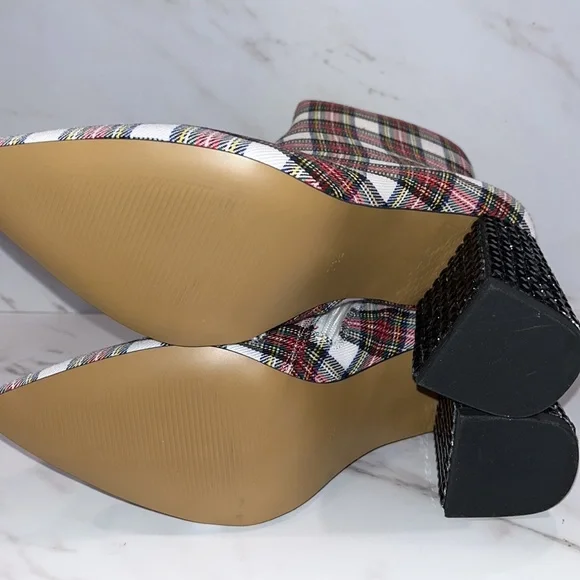 NEW Betsey Johnson kassie white plaid studded heel boots - Picture 4 of 4